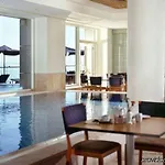 Arena Hotel By The Beach 